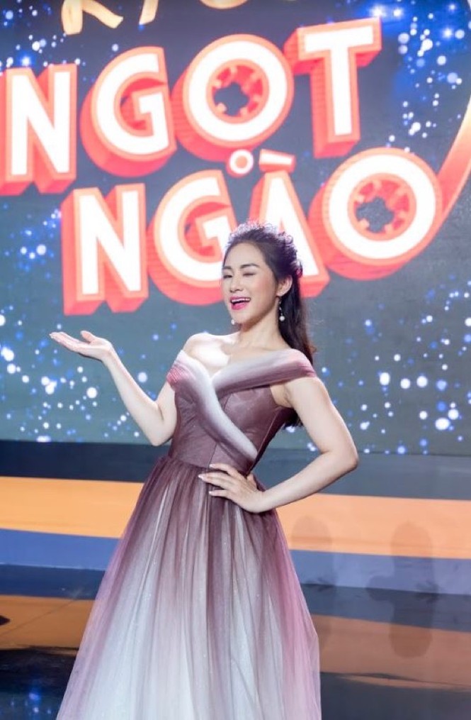 Lương Bích Hữu thừa nhận không giỏi giao tiếp, thường xuyên được Hamlet Trương giúp đỡ - ảnh 1