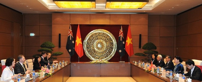 Chủ tịch Thượng viện Australia thăm chính thức Việt Nam - ảnh 1