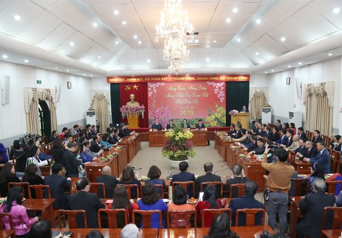 Dù xa quê hương, bà con kiều bào vẫn luôn hướng về Việt Nam - ảnh 1