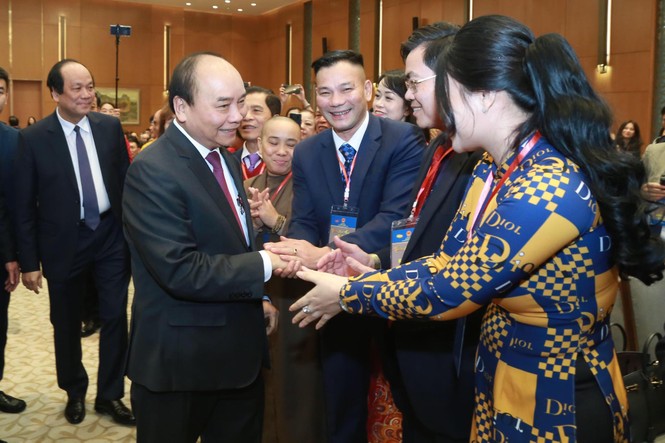 Thủ tướng mong bà con kiều bào đoàn kết, giữ gìn tiếng Việt - ảnh 1