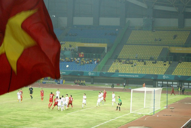 Tranh HCĐ, Olympic Việt Nam cần 'cầu thủ thứ 12' - ảnh 4