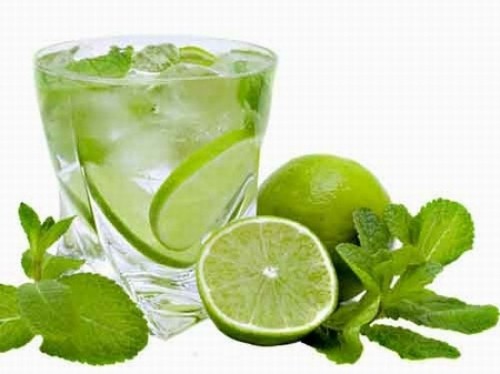 Chanh có thể ngừa ung thư miệng, ung thư vòm họng (Ảnh minh họa).