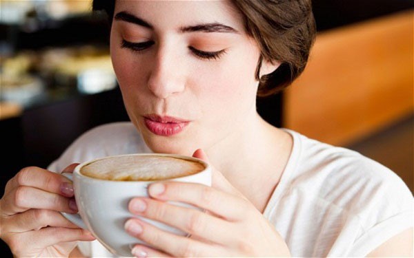 Những thói quen không ngờ khiến vòng 1 'xuống cấp' thảm hại - ảnh 1