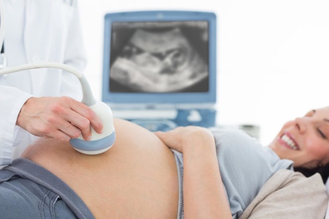 Nhiều bà bầu lây những bệnh 'khủng khiếp' này sang con - ảnh 1