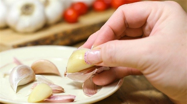 Mỗi ngày ăn một củ tỏi vừa chống ung thư, cường dương, tốt cho tim - ảnh 2