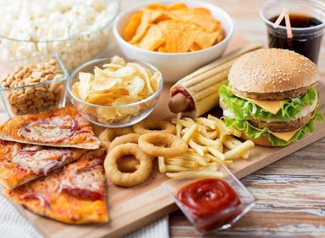 Những thói quen buổi sáng hại gan thận, giảm cả chục năm tuổi thọ - ảnh 1