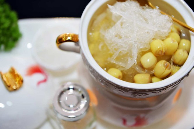 Những sai lầm khi ăn yến vừa mất hết chất vừa hại sức khỏe - ảnh 1