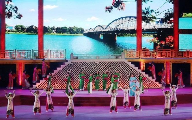 Khai mạc Festival Huế: Đại tiệc nghệ thuật tỏa sáng miền di sản - ảnh 5