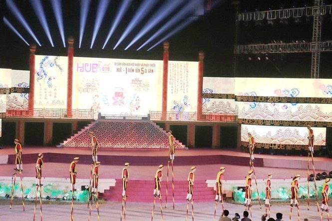 Khai mạc Festival Huế: Đại tiệc nghệ thuật tỏa sáng miền di sản - ảnh 4
