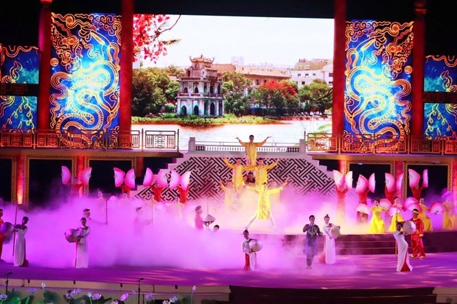 Khai mạc Festival Huế: Đại tiệc nghệ thuật tỏa sáng miền di sản - ảnh 10