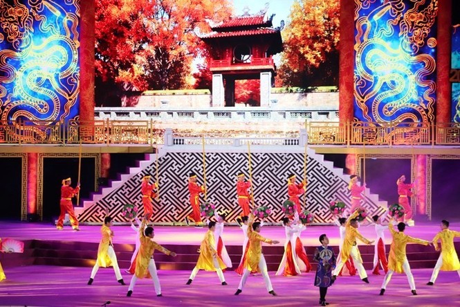 Khai mạc Festival Huế: Đại tiệc nghệ thuật tỏa sáng miền di sản - ảnh 9