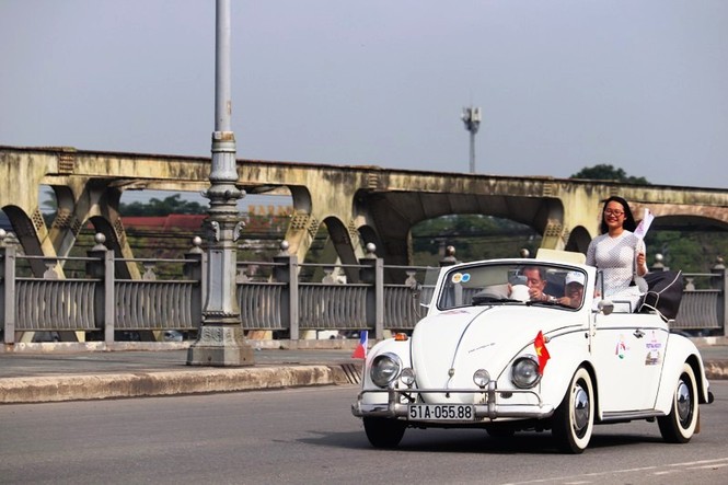 Mãn nhãn ngắm dàn siêu xe Volkswagen đổ bộ Cố đô Huế - ảnh 11