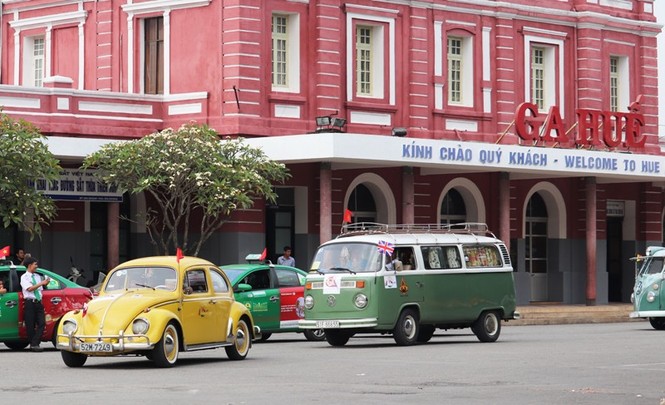 Mãn nhãn ngắm dàn siêu xe Volkswagen đổ bộ Cố đô Huế - ảnh 6