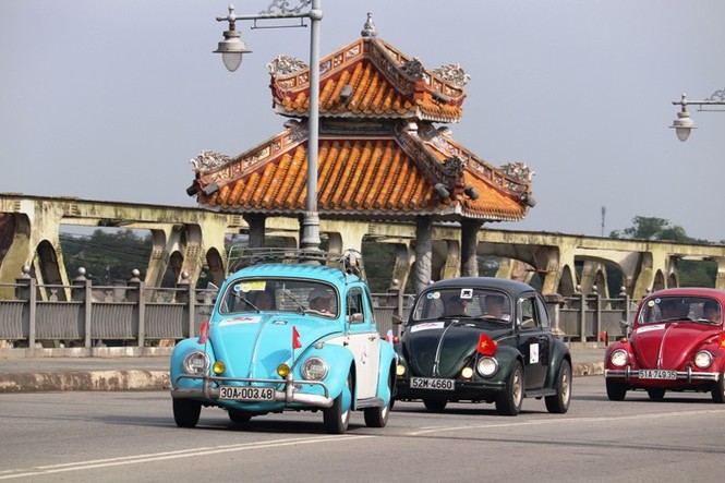 Mãn nhãn ngắm dàn siêu xe Volkswagen đổ bộ Cố đô Huế - ảnh 13