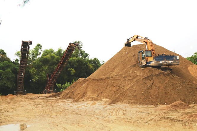 Vụ bắt giam 'trùm' vận tải, cát sỏi ở Huế: Lộ nhiều doanh nghiệp liên quan - ảnh 2