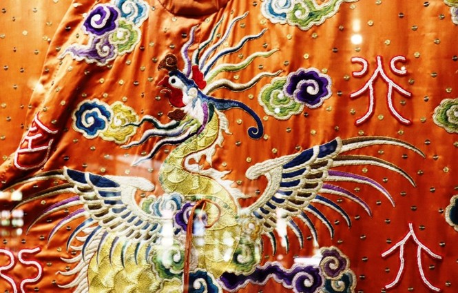 Ngày Tết, vào điện Long An (Huế) chiêm ngưỡng ‘tuyệt phẩm’ Long bào triều Nguyễn - ảnh 14