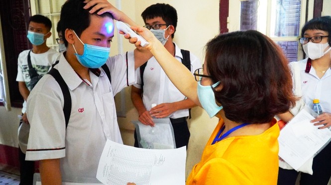 Gần 900.000 sỹ tử chính thức vượt vũ môn: Cập nhật giải đề môn Ngữ Văn THPT - ảnh 32