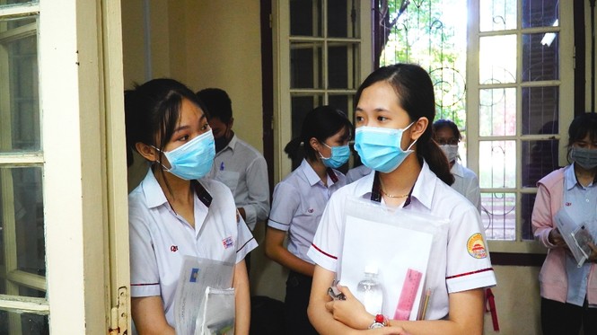 Gần 900.000 sỹ tử chính thức vượt vũ môn: Cập nhật giải đề môn Ngữ Văn THPT - ảnh 25