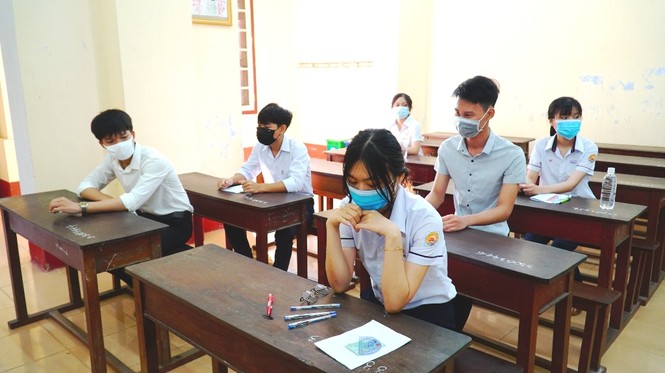 Gần 900.000 sỹ tử chính thức vượt vũ môn: Cập nhật giải đề môn Ngữ Văn THPT - ảnh 23