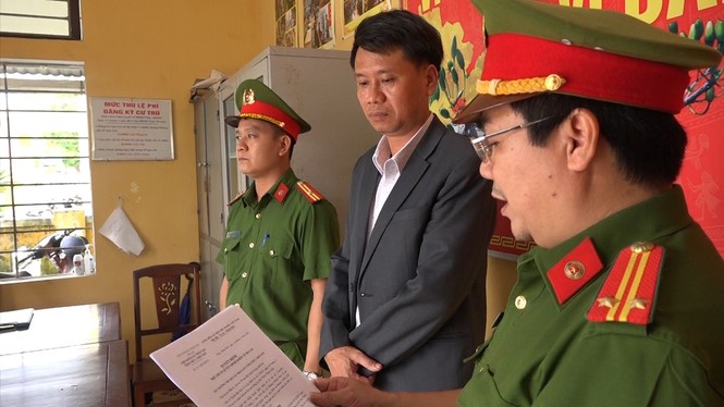 Khởi tố nguyên Trưởng phòng TN&MT TP Huế - ảnh 1