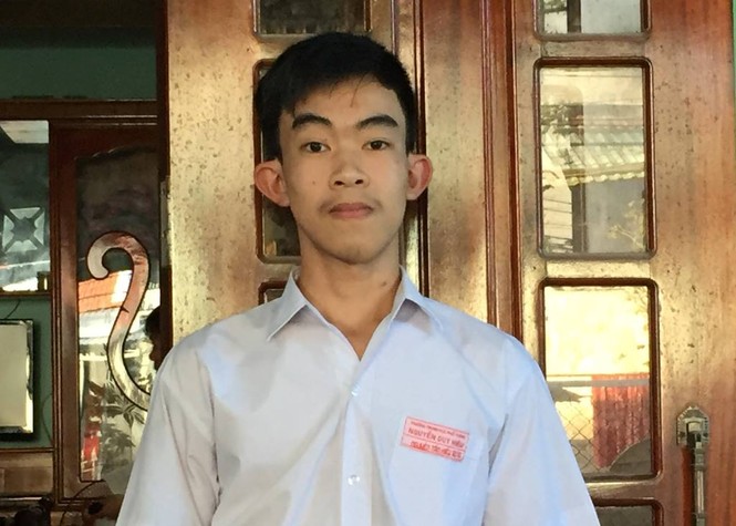 nam sinh lớp 12 ở Quảng Nam trả lại 50 triệu đồng cho người đánh rơi - ảnh 1