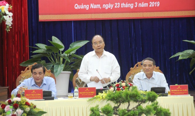 Thủ tướng: Cán bộ phải là tấ gương trong sach - ảnh 3