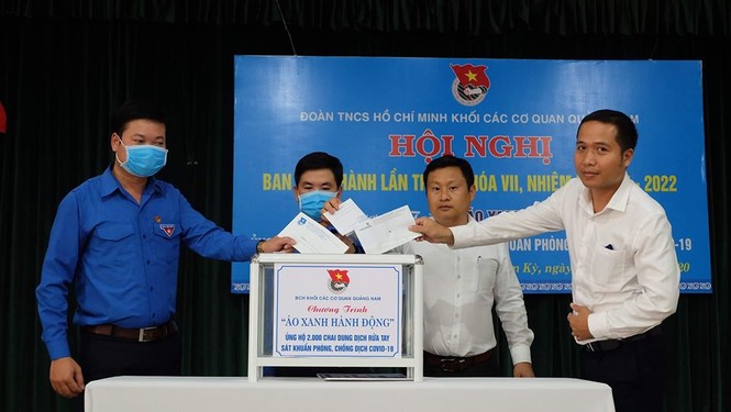 Áo xanh hành động đẩy lùi dịch Covid 19 - ảnh 2