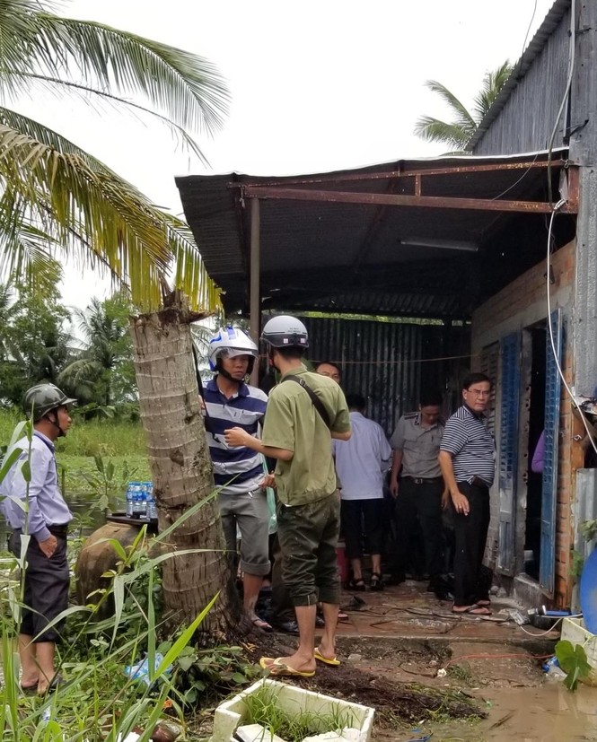 10 cán bộ ở Cà Mau bị bỏng khi cưỡng chế đất - ảnh 1