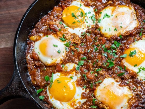 Menu khách sạn có món “Thứ Sáu” và “Kim loại hôi”, khách chịu thua phải cầu cứu cư dân mạng - ảnh 3