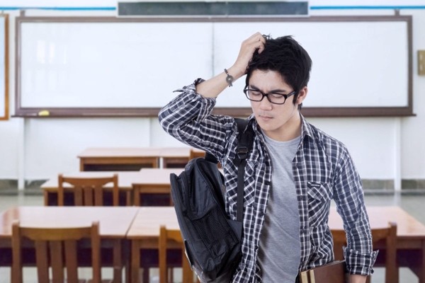 Ngoài nắng nóng, còn 4 lý do bất ngờ nữa có thể khiến bạn hay nhức đầu vào mùa hè - ảnh 1