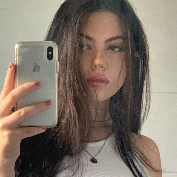 Đăng ảnh selfie lên mạng, cô gái 17 tuổi được gọi là “kiếp sau của Michael Jackson” - ảnh 4