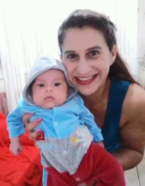 Ai cũng bàng hoàng về việc người mẹ bị đầu độc, khiến em bé bú sữa mẹ bị ngộ độc theo - ảnh 2