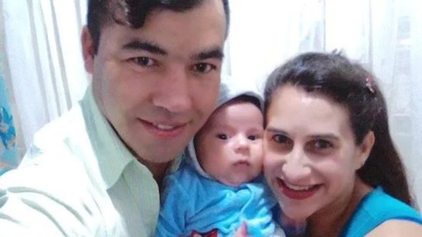 Ai cũng bàng hoàng về việc người mẹ bị đầu độc, khiến em bé bú sữa mẹ bị ngộ độc theo - ảnh 1