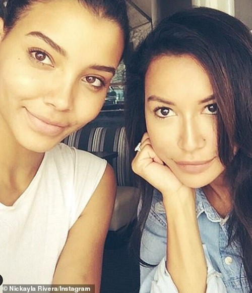 Chồng cũ của cố diễn viên Naya Rivera (Glee) sống chung với em gái cô để “cùng nuôi dạy con nhỏ” - ảnh 1