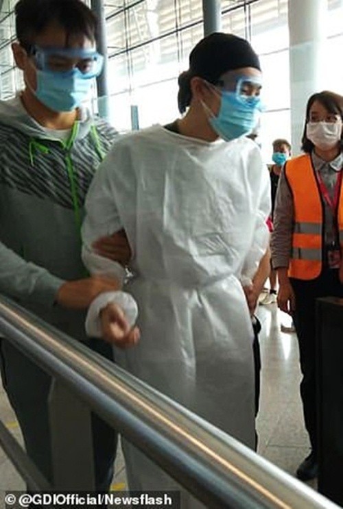 Kinh hoàng vụ việc con trai ra tay sát hại bố mẹ, chỉ vì bị bố mẹ ngăn cản việc đi du học - ảnh 1