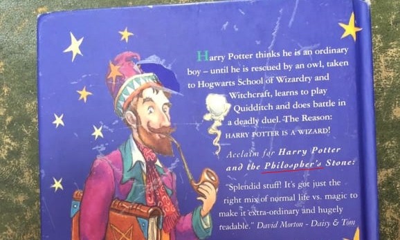 Cuốn Harry Potter cũ này có thể bán được 1,5 tỷ đồng, bạn kiểm tra ngay xem mình có không nhé - ảnh 3