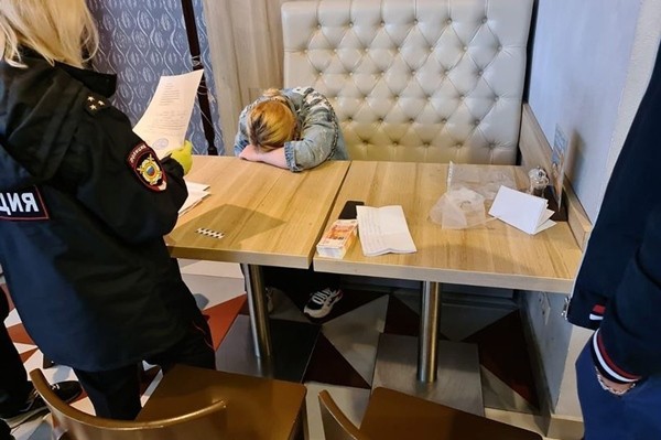 Người mẹ bán con gái mới sinh lấy 90 triệu đồng để mua giày mới, nhưng cái kết rất bất ngờ - ảnh 4