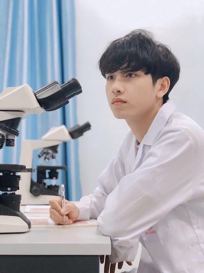 Cực phẩm ĐH Y Hà Nội: Những nam sinh sở hữu ngoại hình https://hoahoctro.tienphong.vn/hht-hau-truong-showbiz/chung-ket-rap-viet-gducky-gonzo-lang-ld-xung-danh-nguoi-choi-he-lyrics-1747391.tpo trai cùng thành tích học tập đỉnh - ảnh 6