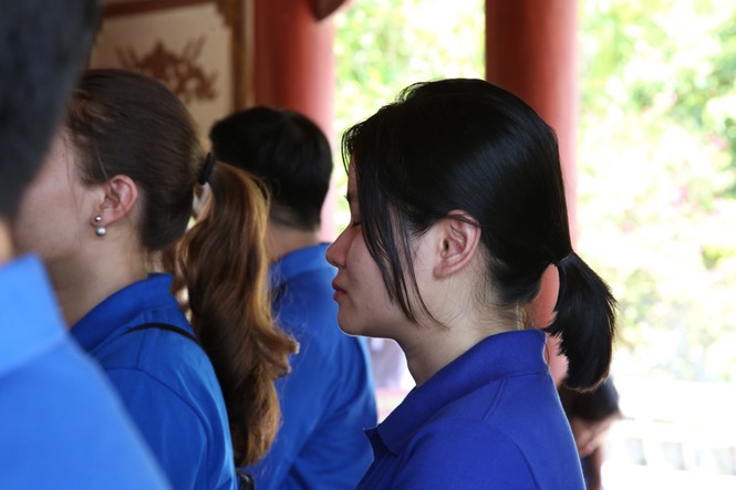 Xúc động 'Hành trình tình nguyện theo dấu lịch sử' - ảnh 1