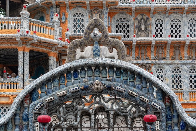 Khám phá ngôi nhà lát toàn cổ vật trị giá 1500 tỷ nổi tiếng độc nhất thế giới - ảnh 1