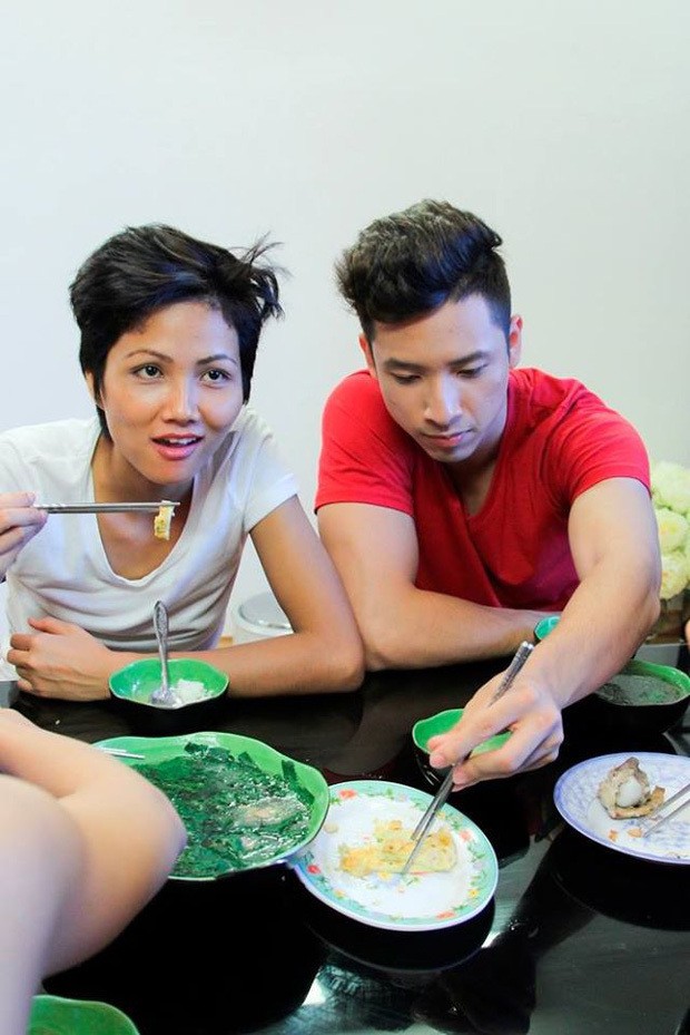 Mẹ người mẫu Anh Vũ: 'Thanh Hằng tặng tiền để con tôi chữa ung thư' - ảnh 4