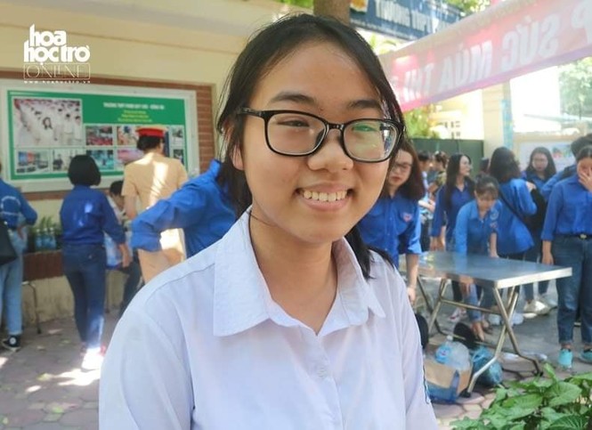 Đề tiếng Anh được đánh giá khá dễ, các bạn học sinh càng thêm lo - ảnh 5