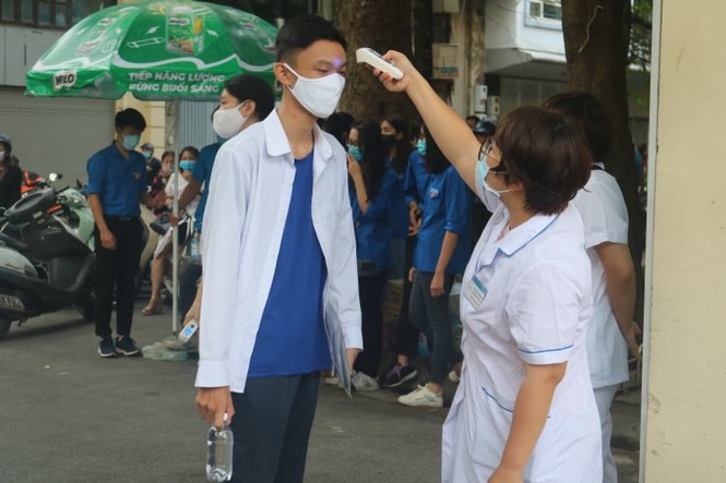 Hình ảnh teen Hà Nội trong ngày đầu tiên của kỳ thi tốt nghiệp THPT - ảnh 4