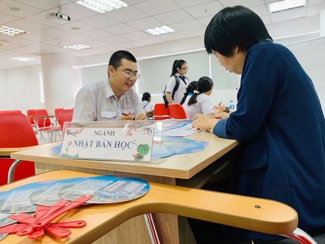 Teen TP.HCM tham gia ngày hội định hướng dành cho học sinh cấp 3 - ảnh 4