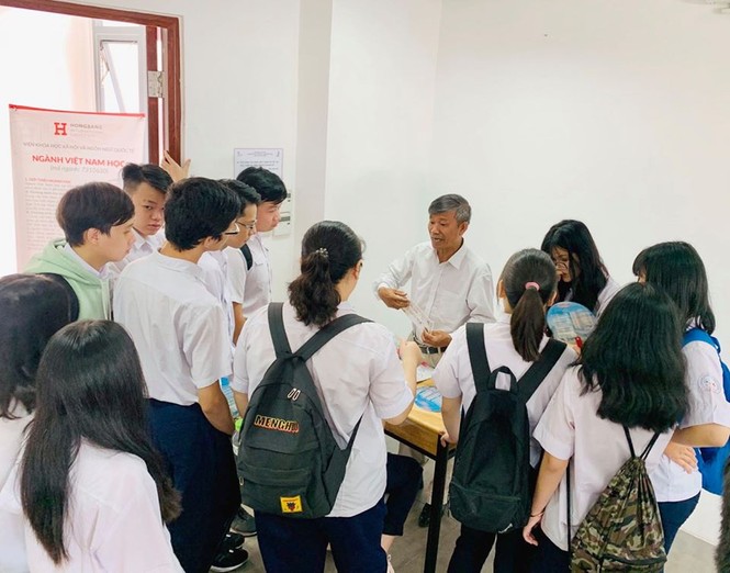 Teen TP.HCM tham gia ngày hội định hướng dành cho học sinh cấp 3 - ảnh 5