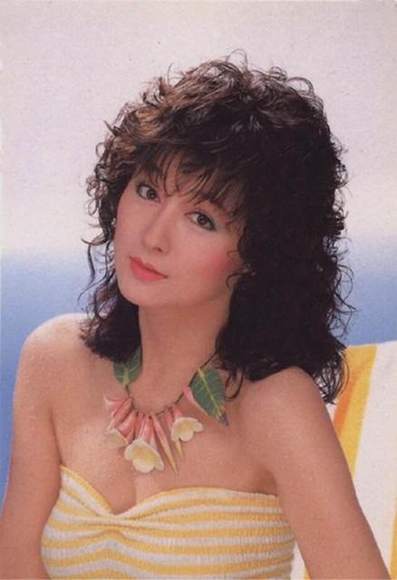 Ngỡ ngàng vẻ trẻ đẹp ở tuổi 71 của Tiểu Long Nữ phim 'Thần điêu đại hiệp 1984' - ảnh 4