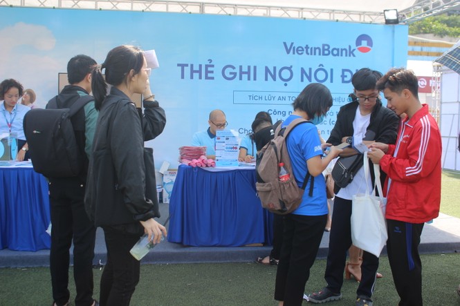 VietinBank độc quyền Top-up tự động, rải mưa quà tặng tại Sóng Festival - ảnh 2