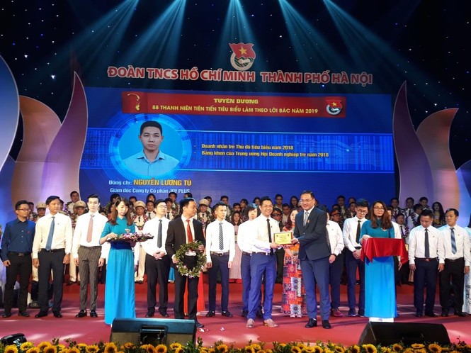 Hà Nội tuyên dương 88 thanh niên tiêu biểu làm theo lời Bác - ảnh 8