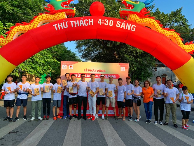 Thử thách chạy bộ 4:30 sáng cùng “Người sắt” Trần Đình Minh Anh - ảnh 2