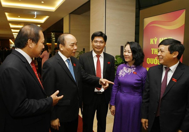 Quốc hội kêu gọi ủng hộ người dân vùng ngập lụt miền Trung - ảnh 1